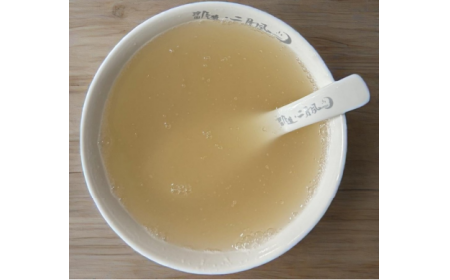 夏日解暑，這碗冷藏的野生葛根粉藏著自然的清涼答案?